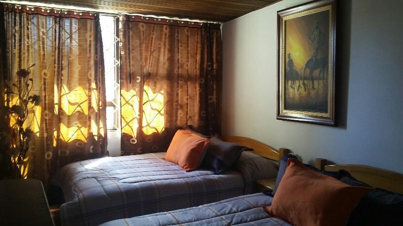 La Casa De Huespedes Hotel Bogota Bagian luar foto