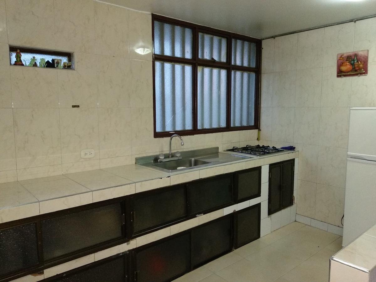 La Casa De Huespedes Hotel Bogota Bagian luar foto